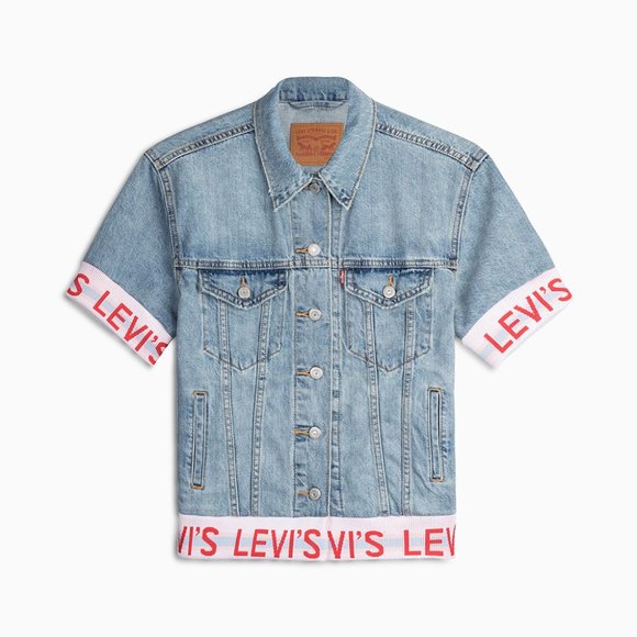 Levi's Jackets & Blazers - Levi's light wash short sleeve jean denim jacket with tape strip logo M